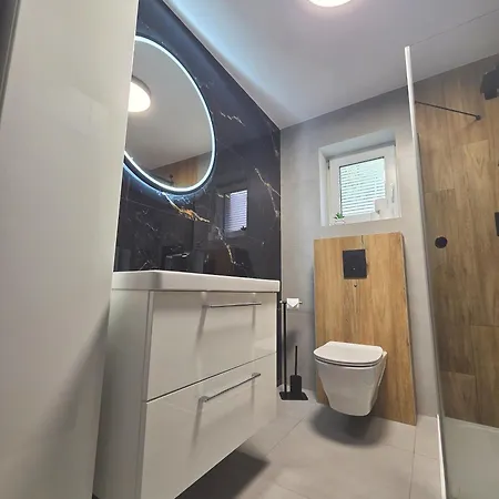 Eira - Self Check-in Apartmán *